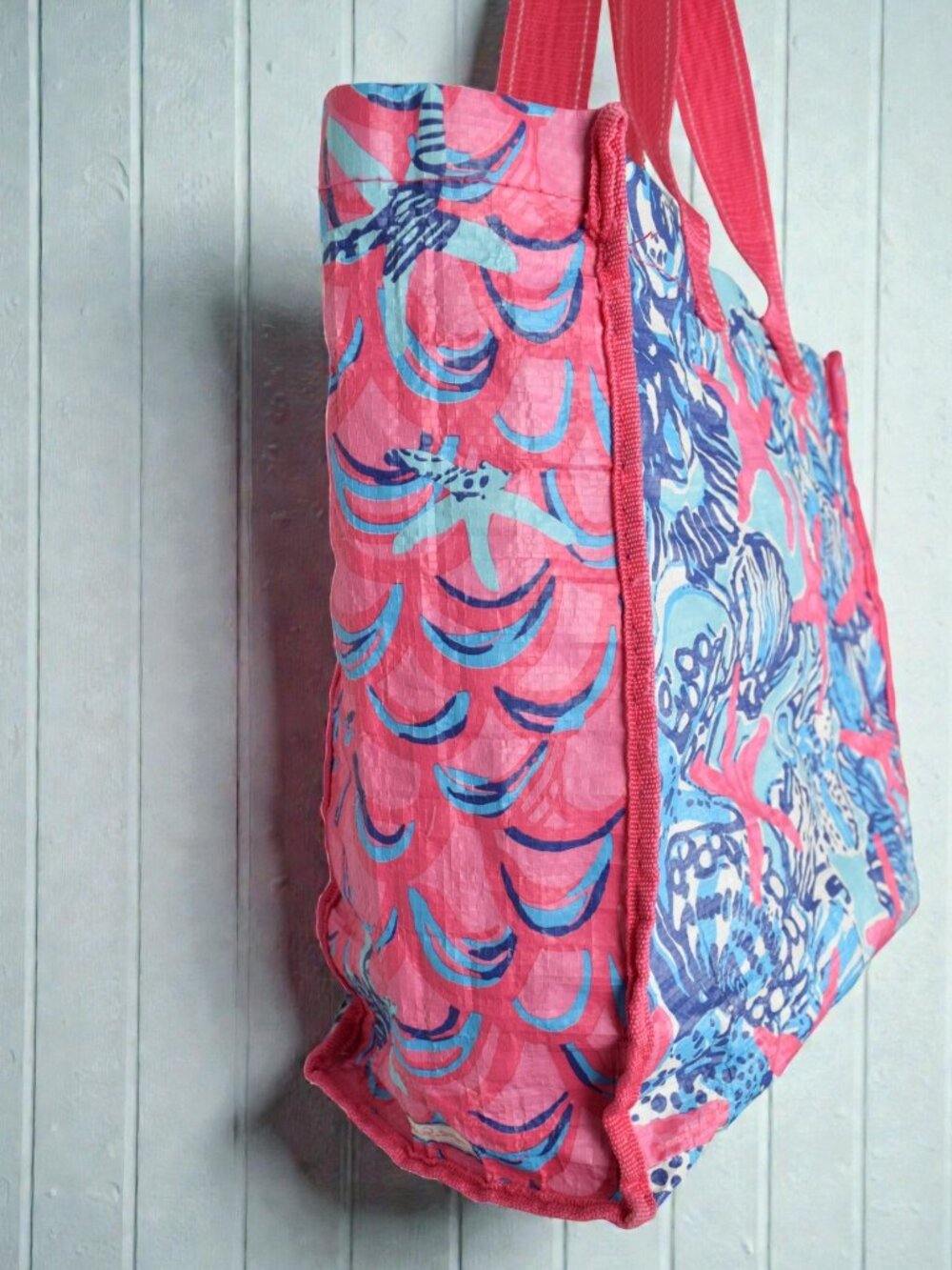 LILLY PULITZER SHE SELLS MARKET TOTE - Picture 3 of 11